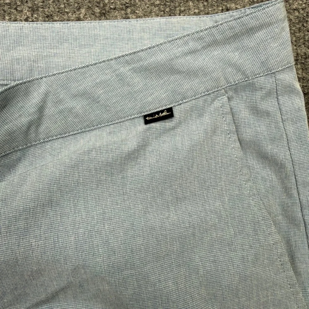 TravisMathew Mens Golf Shorts 42 Light Blue Heathered Stretch Performance Flat